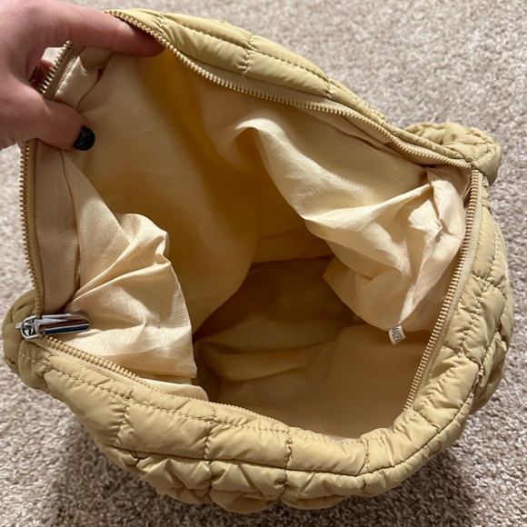 Unbranded Puffer bag - Picture 2 of 2